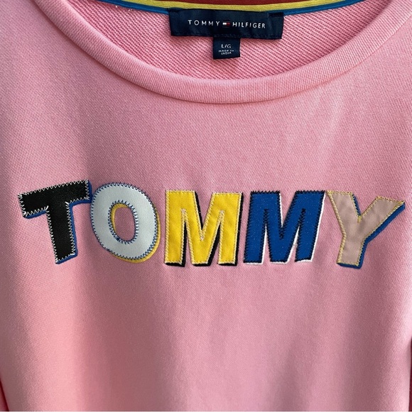 Tommy Hilfiger Bubble Gum Pink Crewneck Tommy French Terry Sweatshirt Casual - Picture 4 of 12